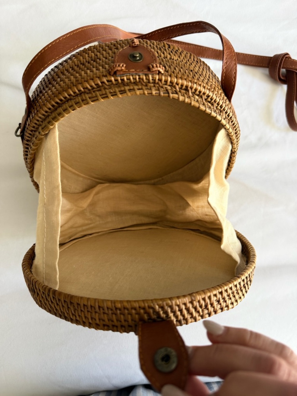 Free People Hartwood House "Sol" Woven Round Straw Camel Brown Crossbody Bag - Picture 9 of 12